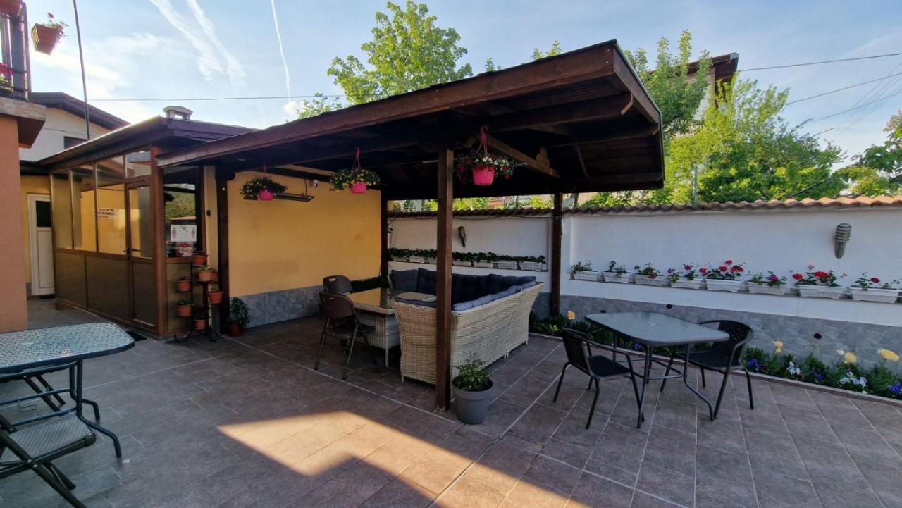 Family Hotel Dalia Velingrad Exteriör bild