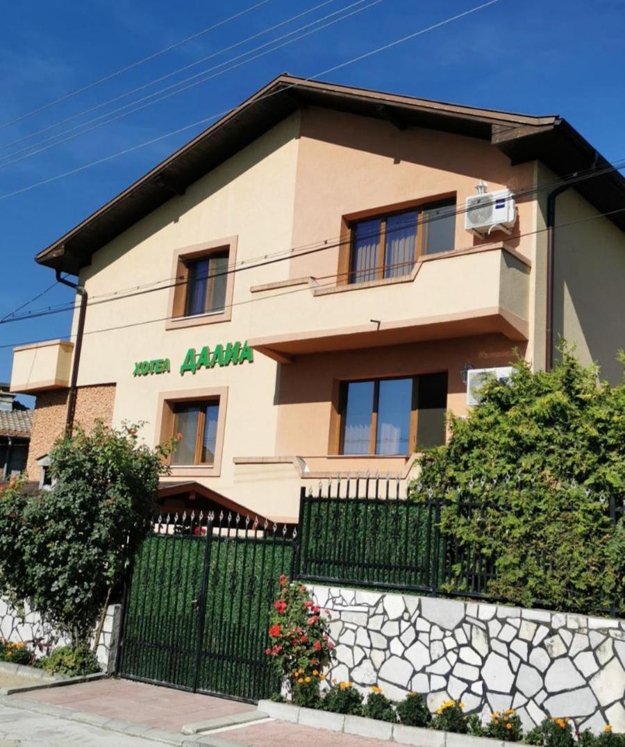 Family Hotel Dalia Velingrad Exteriör bild