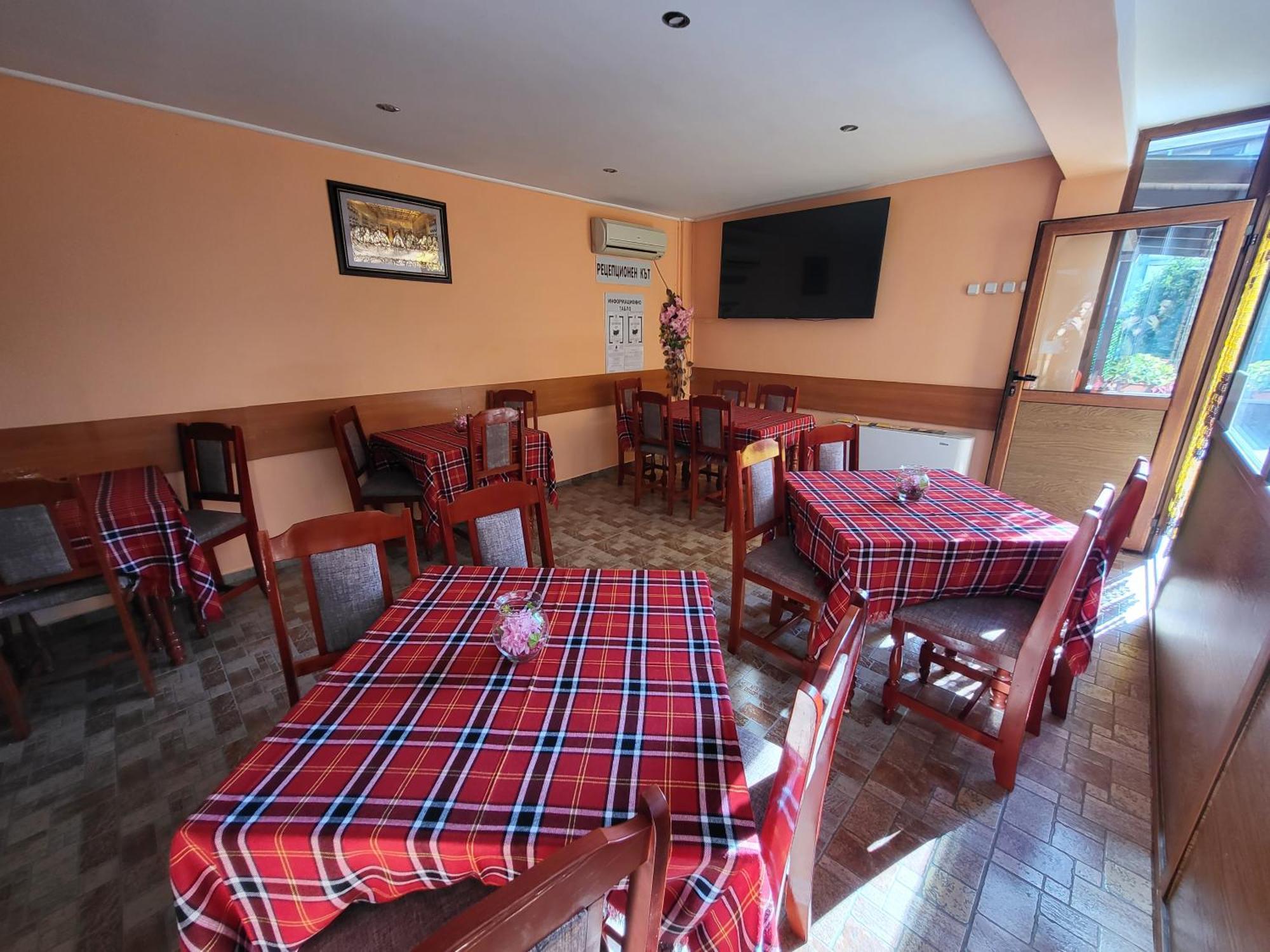Family Hotel Dalia Velingrad Exteriör bild