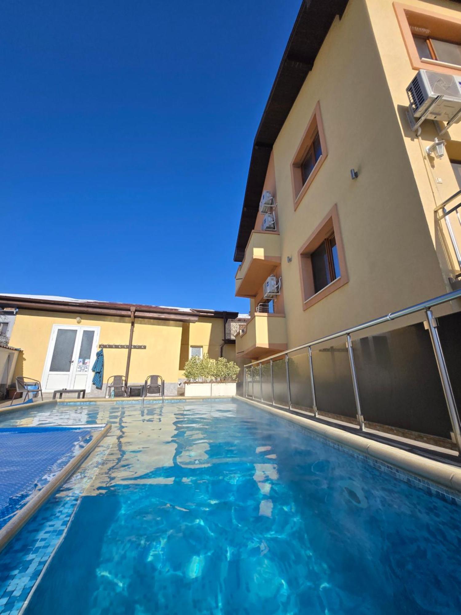 Family Hotel Dalia Velingrad Exteriör bild