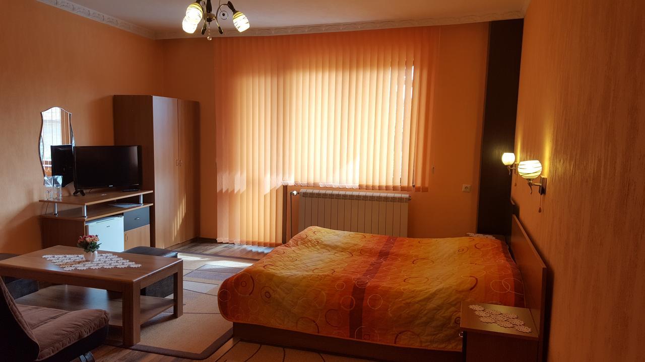 Family Hotel Dalia Velingrad Exteriör bild